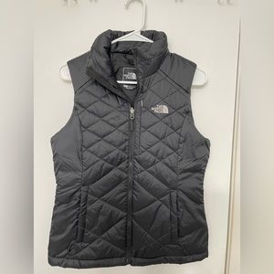 Women's Size S Black North Face Vest